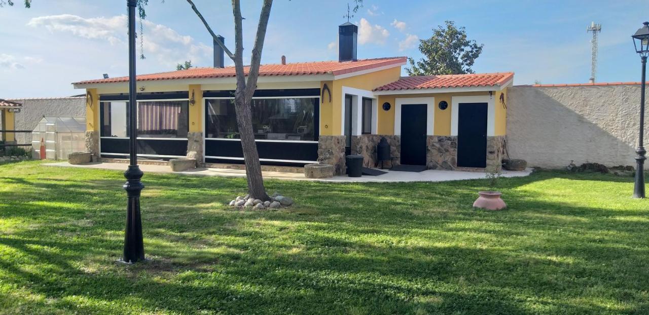 La Posada Hipica Rosalejo  Εξωτερικό φωτογραφία